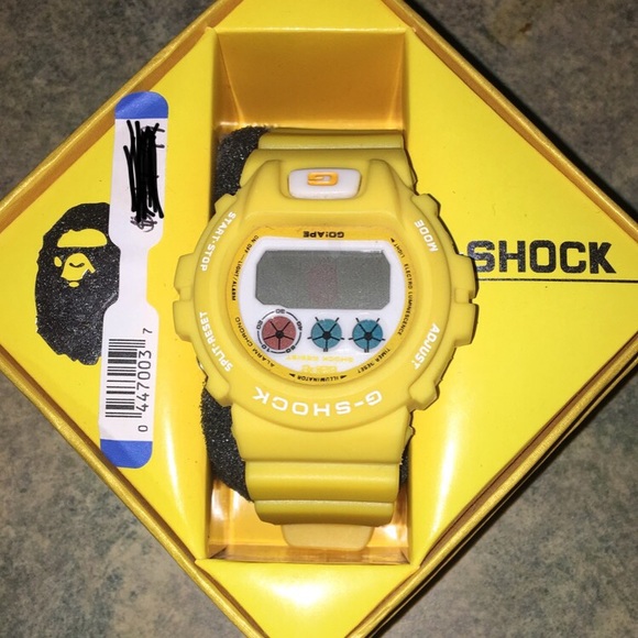 Bape x Casio G-Shock Watch - Picture 1 of 4